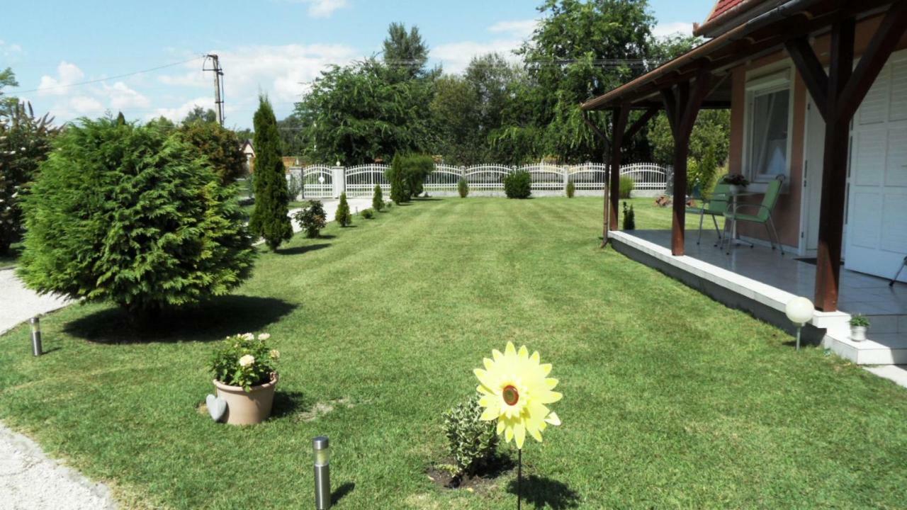 Ferienhaus Am Plattensee Balatonmáriafürdő المظهر الخارجي الصورة